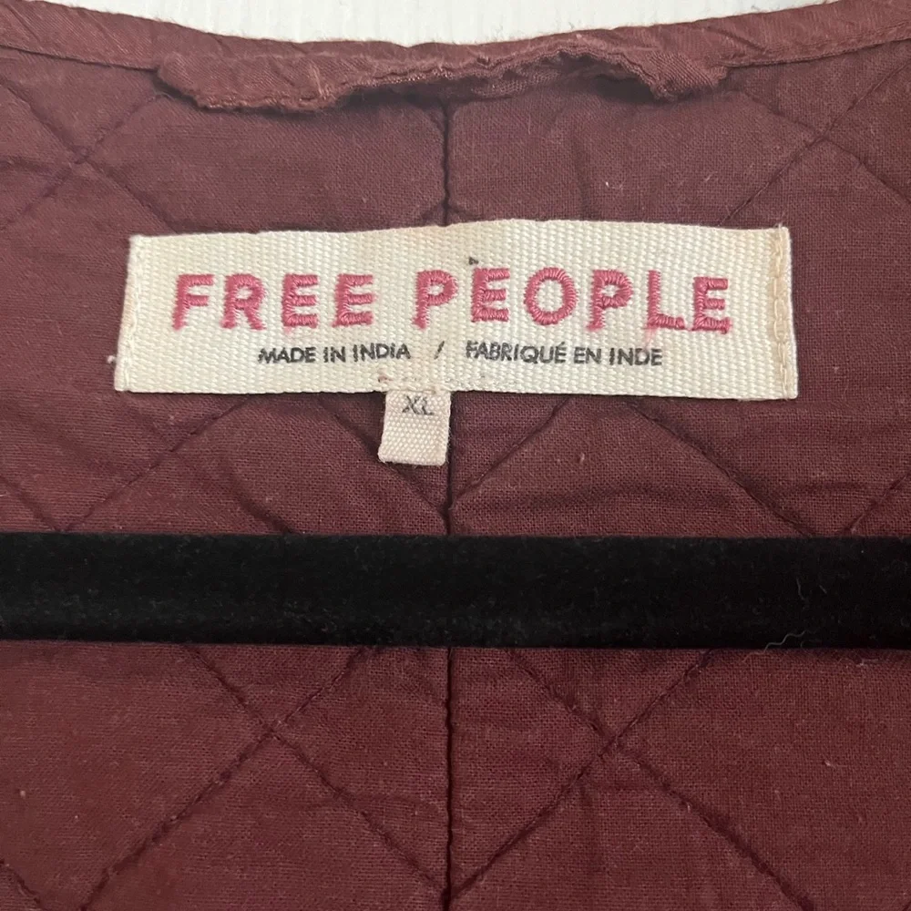 Free People vintage style quilted vest. No longer sold at fp. Size xl - Picture 3 of 3